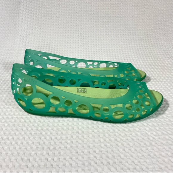 CROCS Adrina Aqua/Celery Open Toe Slip On Flats Sandals 11238 Women Size 11; EUC